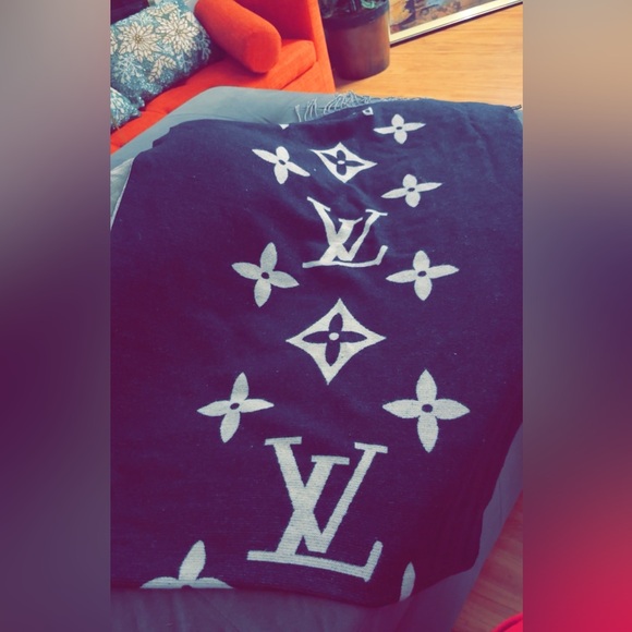 Authentic Louis Vittoun scarf - Picture 5 of 5